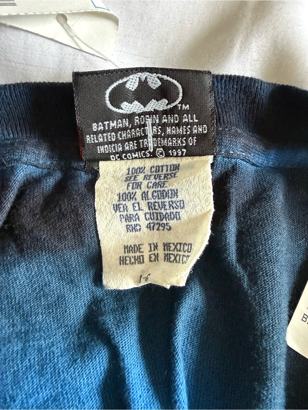 Vintage 1997 Batman All Over Print T-Shirt (DC Comics) - Picture 3 of 6